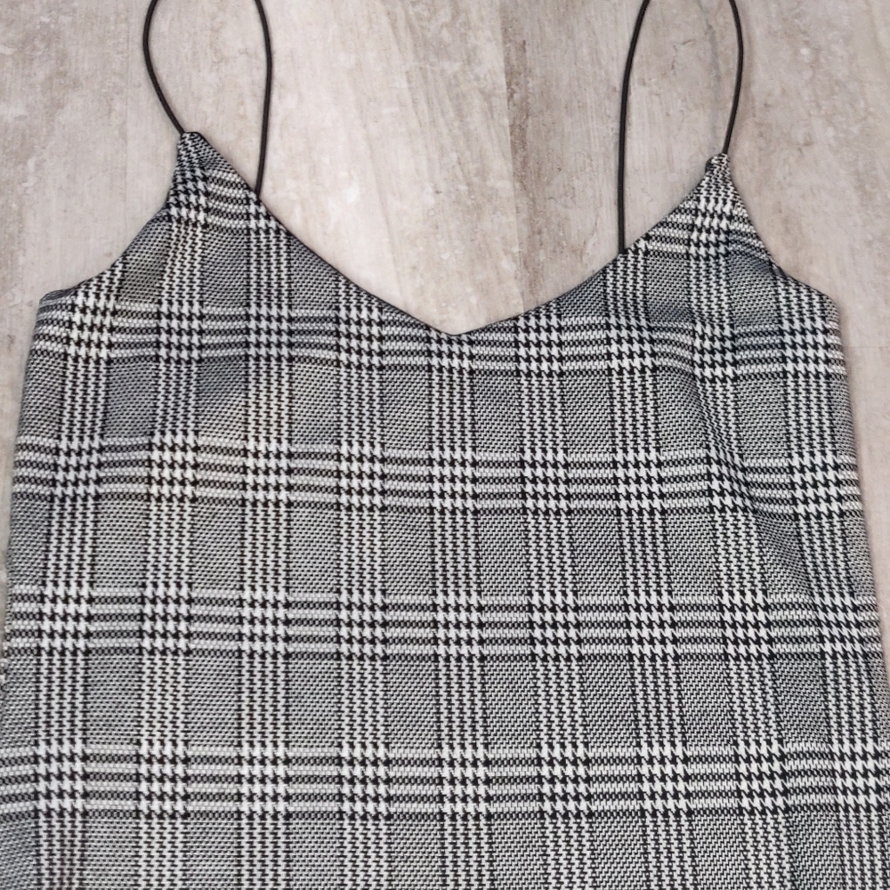 🆕 BODYCON DRESS - Picture 5 of 5
